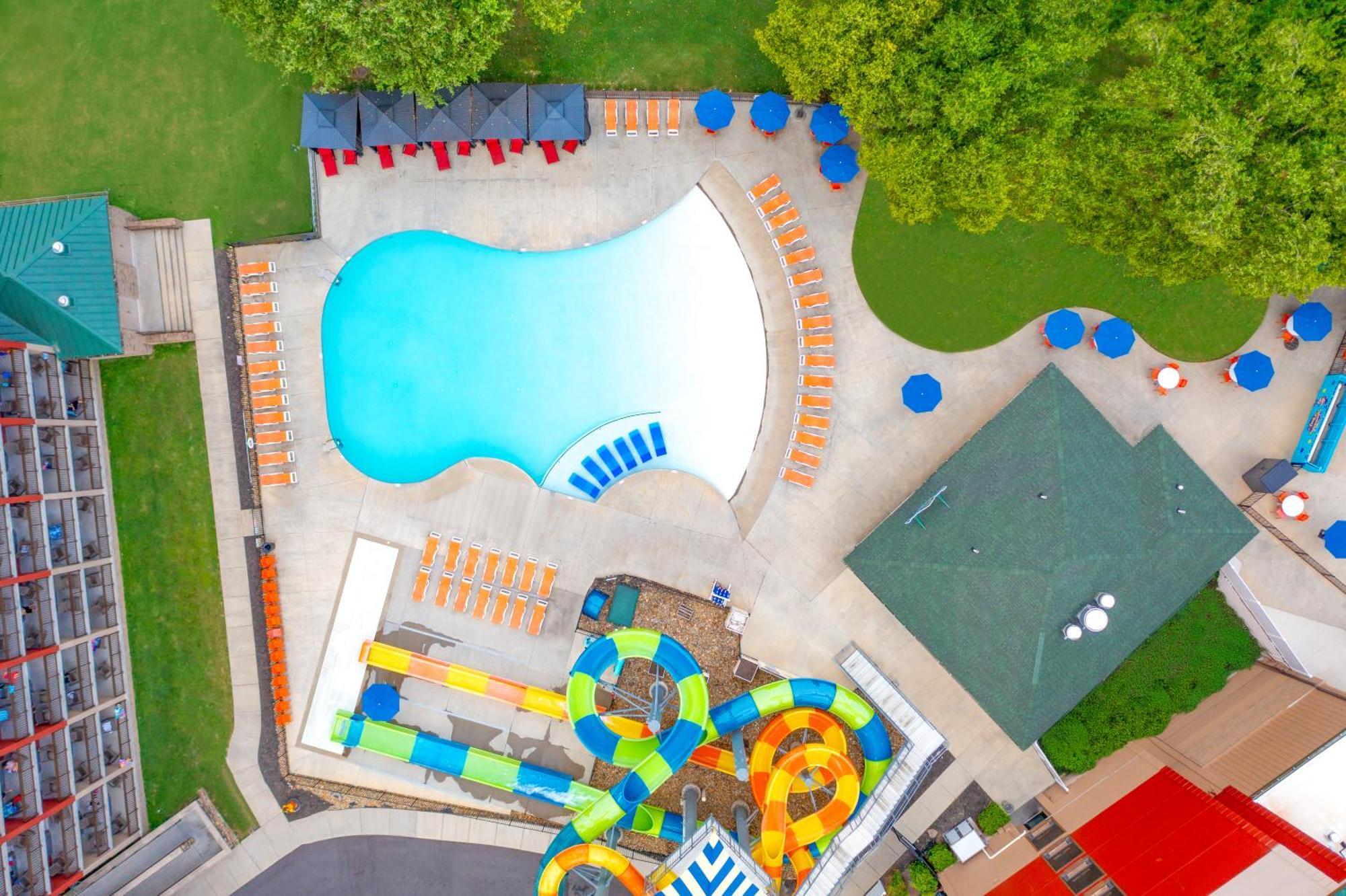 Country Cascades Waterpark Resort Пиджен-Фордж Экстерьер фото