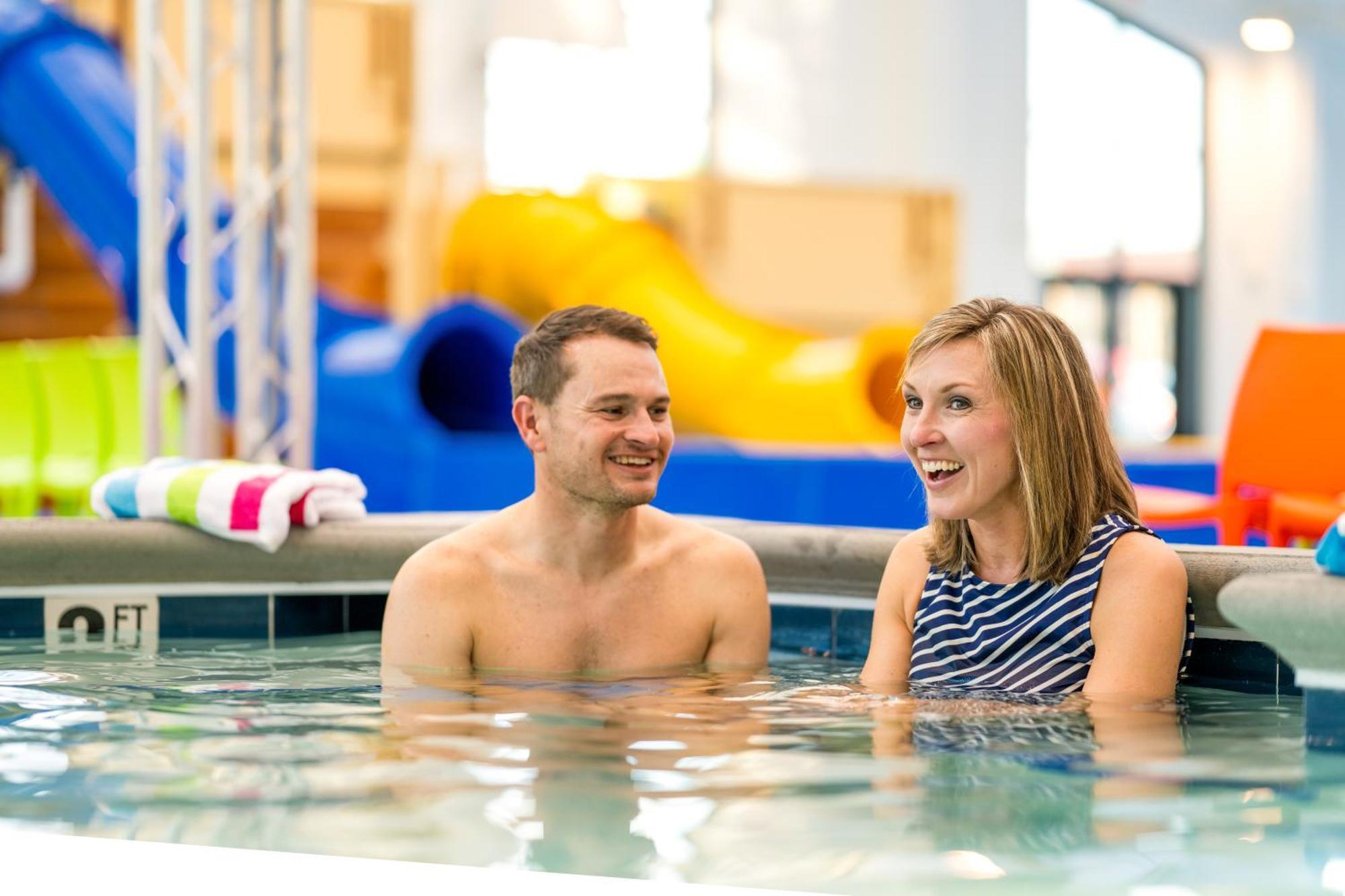 Country Cascades Waterpark Resort Пиджен-Фордж Экстерьер фото